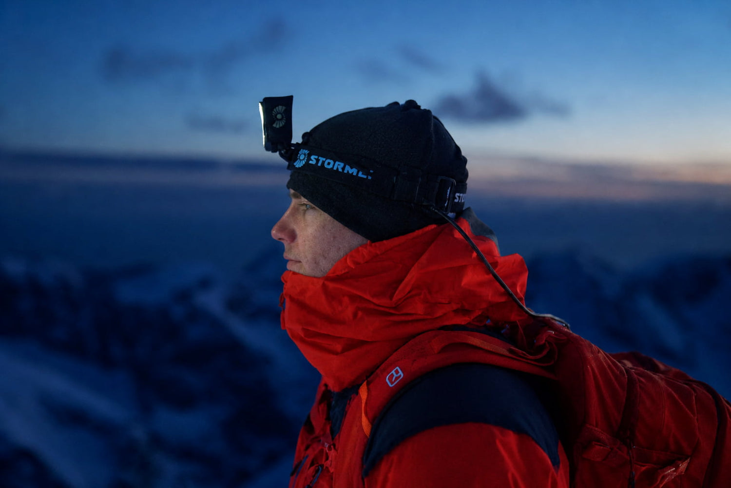 Stormlight Sport 9000 headlamp — lamp head and battery pack detail
